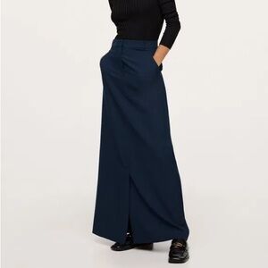 Mango Slit Hem Skirt in Navy Size 6 Medium/M